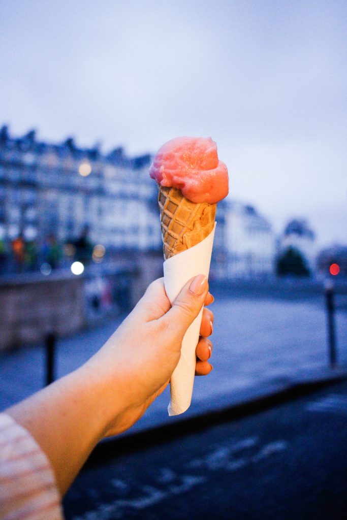 See Paris in a Weekend! An Instagram Worthy Travel Guide! Where to eat, Best ice cream in paris