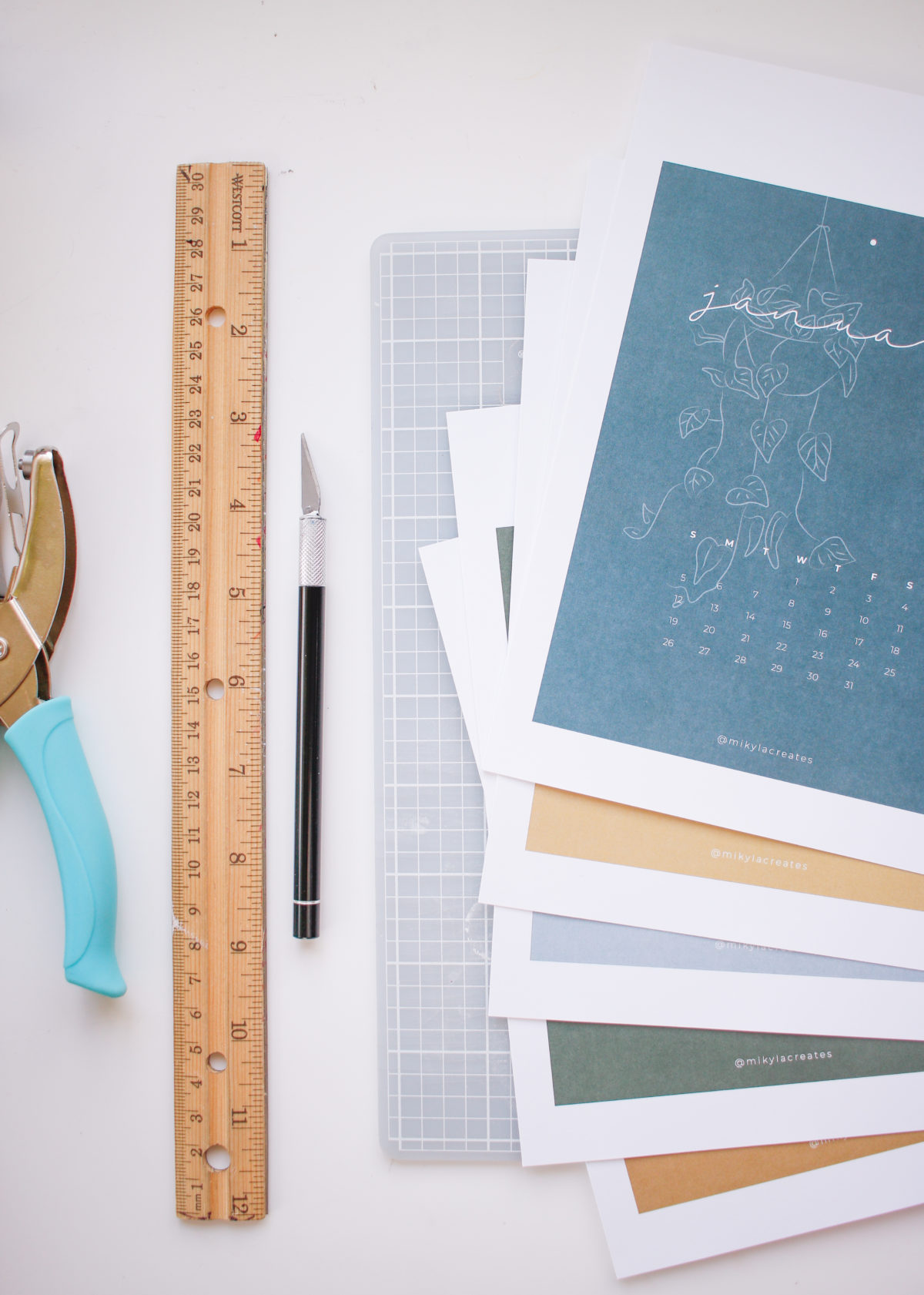 Free Printable 2020 Desk Calendar - mikyla