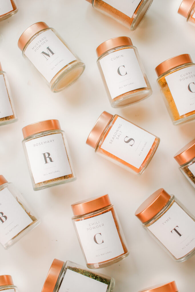 Use These Free Printable Spice Jar Labels to Keep Your Kitchen