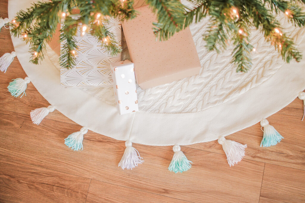 DIY Tassel Tree Skirt for Your Christmas Home Decor
