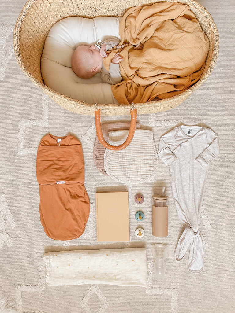 Newborn Baby Must Haves (That Are Actually Cute). What you should put on your baby registry, or what to buy before baby comes!