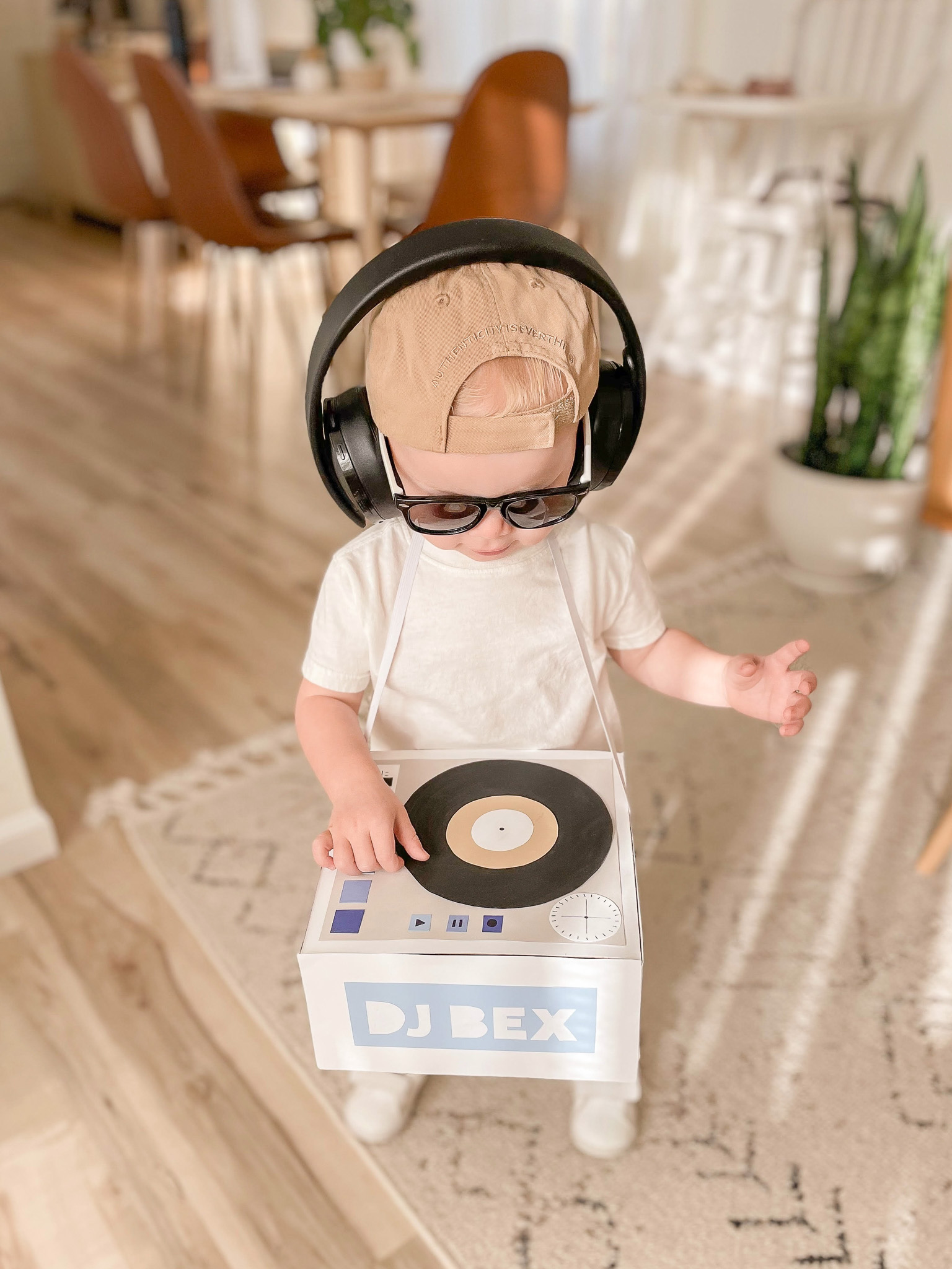 DIY DJ Halloween Costume mikyla