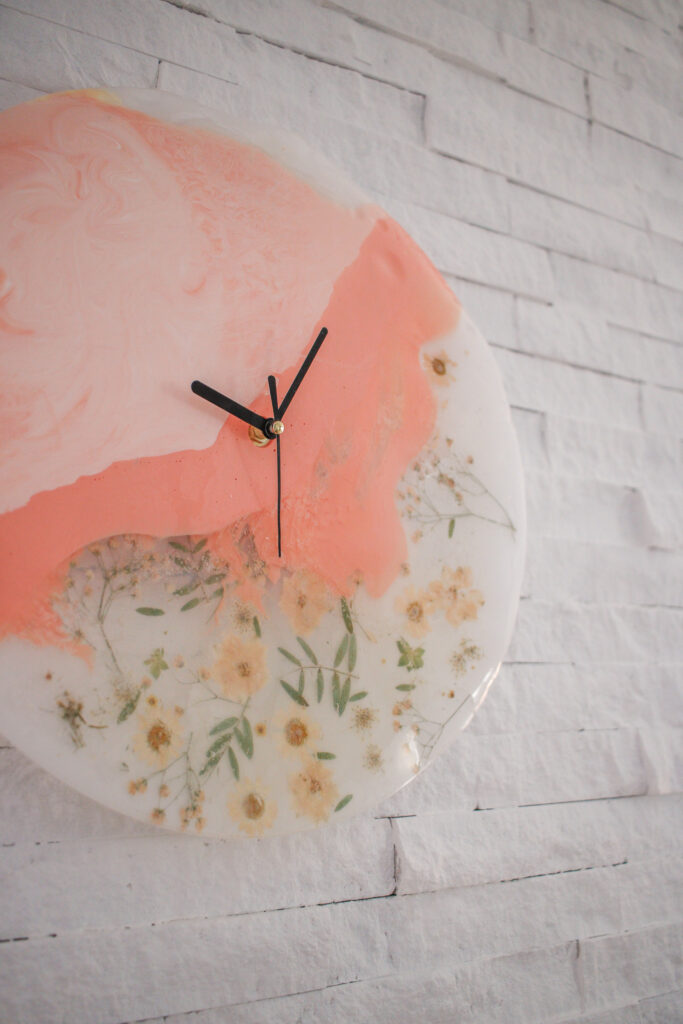 How to Make a Floral Wall Clock, an easy home decor DIY that you can make in minutes! Made using Liquid Sculpey